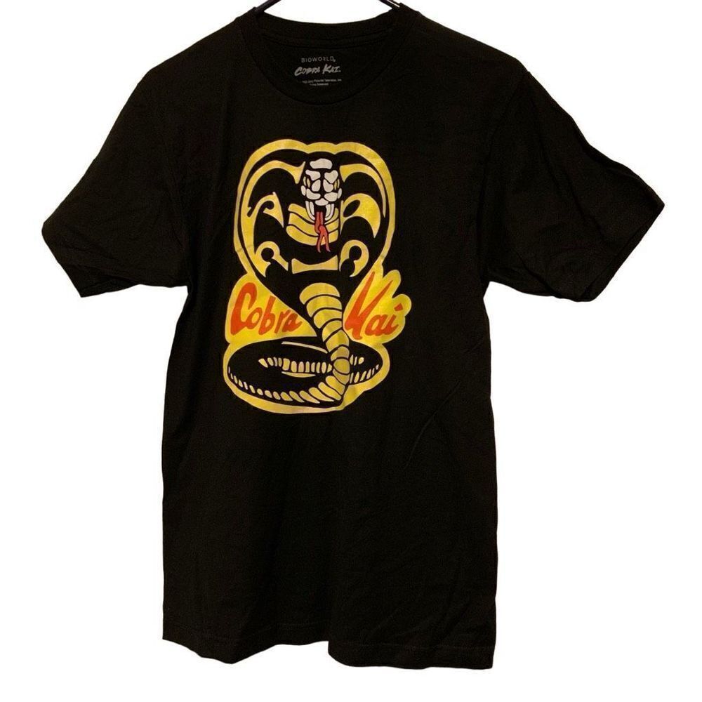 Bioworld Cobra Kai Size Medium T-Shirt